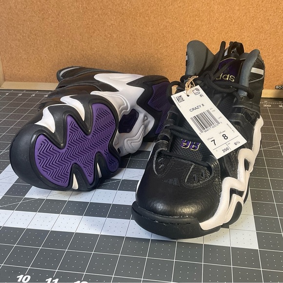 Adidas
Crazy 8
2024 ALL STAR EDITION
NWOT - Picture 2 of 5